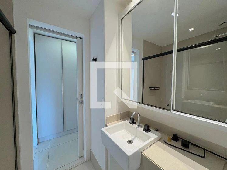 Departamento de 3 dormitorios con balcón cerrado con vidrio — photo 36