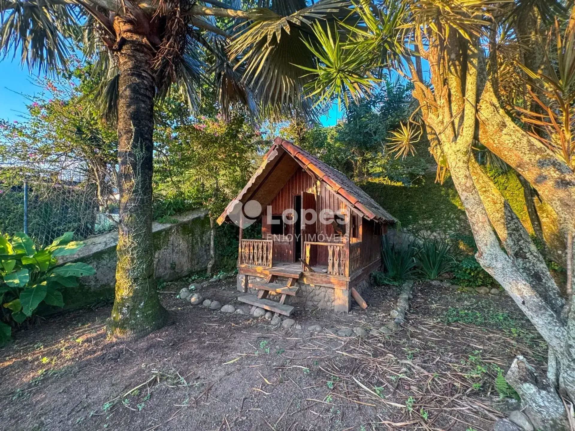 House, 942 m², with a water view — photo 14