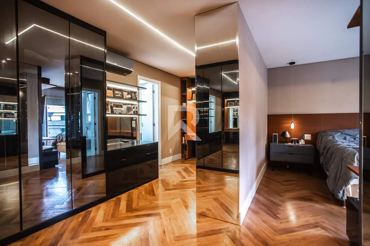 Furnished apartment with 4 en-suite bedrooms and 255 m² — photo 29