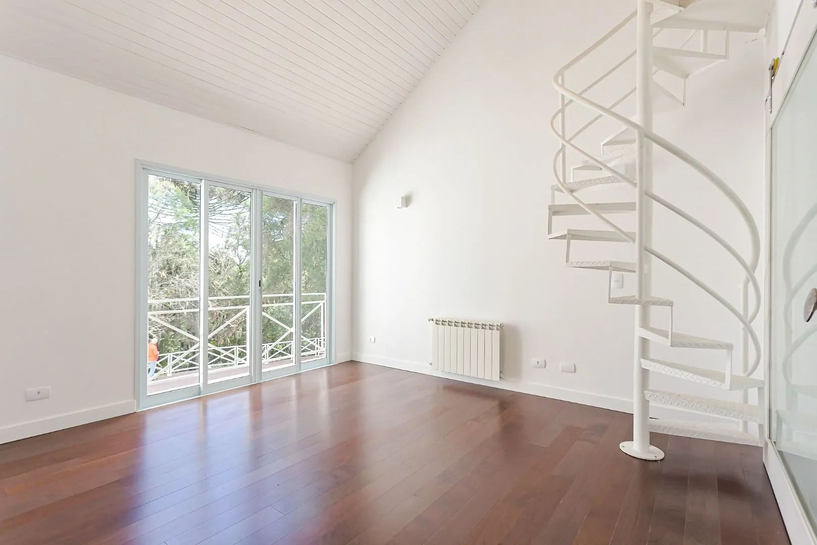 Casa com 4 dormitórios e churrasqueira privativa — photo 32