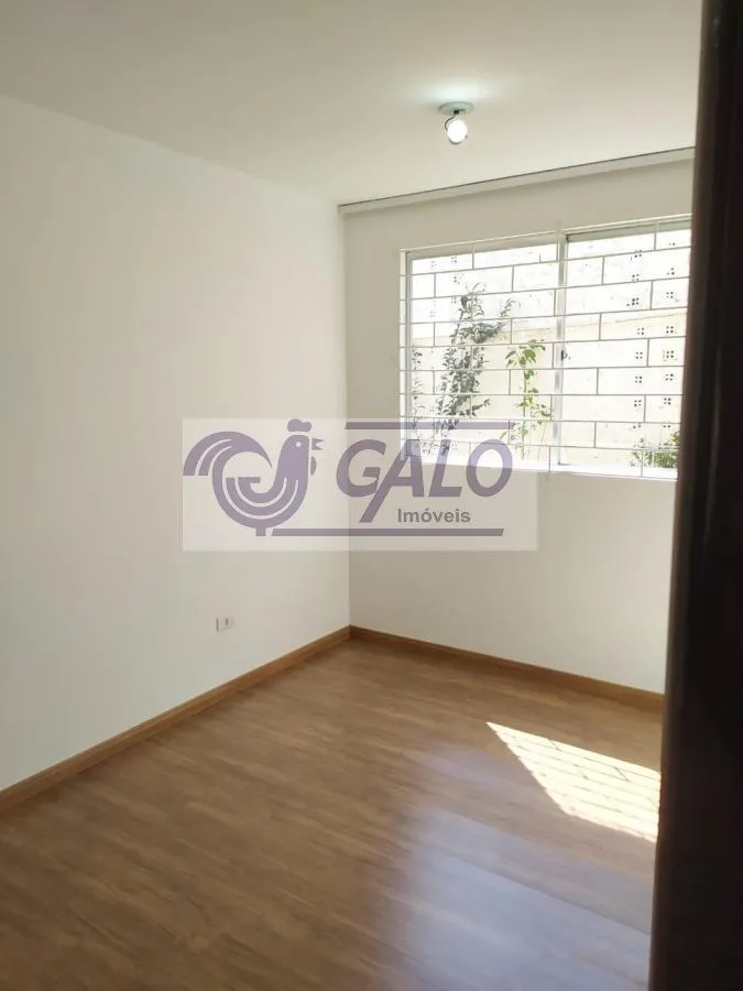 Wood or laminate floors in a 2-bedroom apartment, 51 m² — photo 6