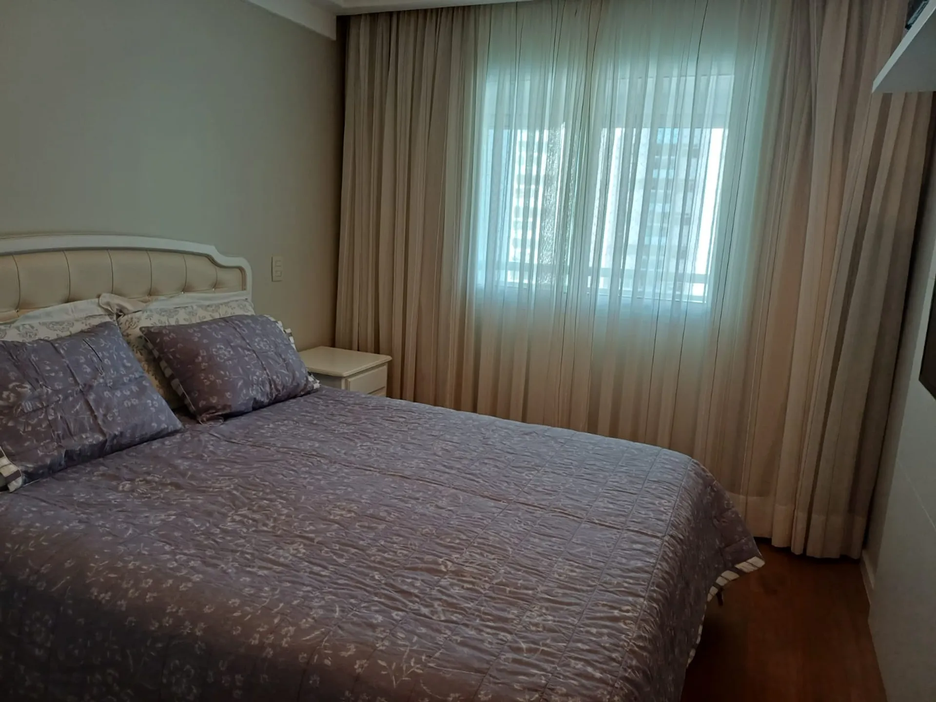 Furnished 3-bedroom apartment with open-plan kitchen — photo 28