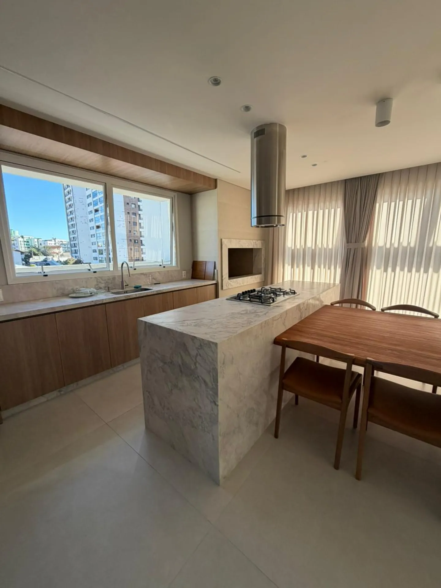 Мебльована квартира 79 м² з 2 спальнями та балконом — photo 29