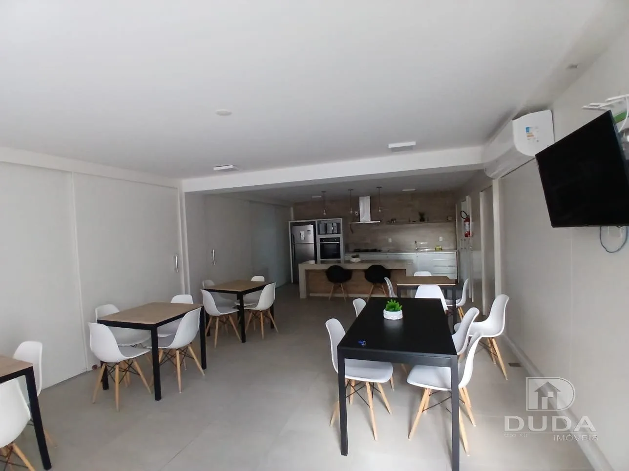 2-bedroom apartment with a washing machine in Florianópolis — photo 9