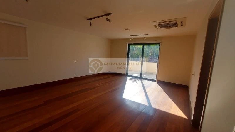 Casa com 6 quartos e 5 suítes, 1036 m² — photo 12