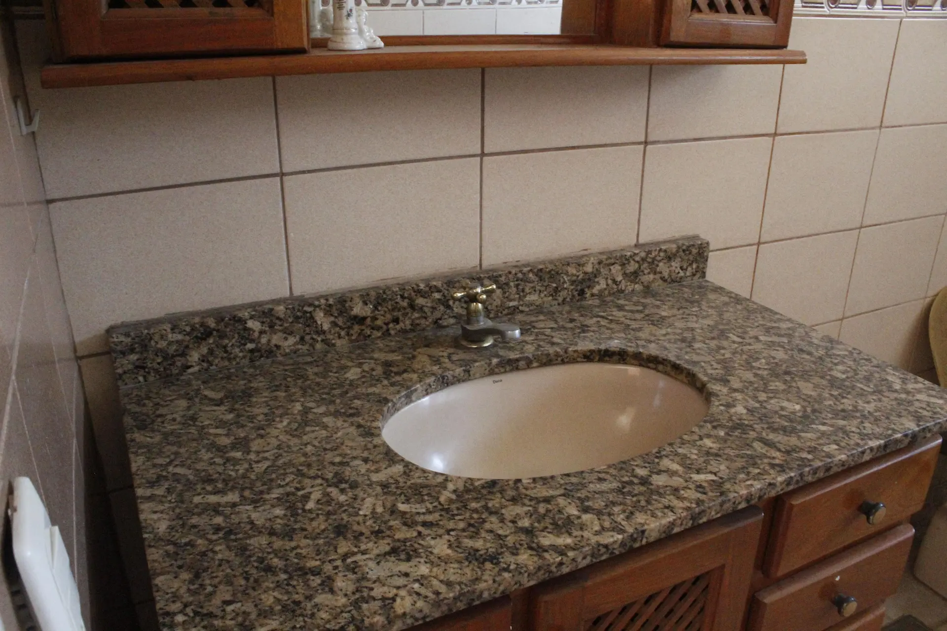 Rental apartment with 4 bedrooms and a balcony — photo 13