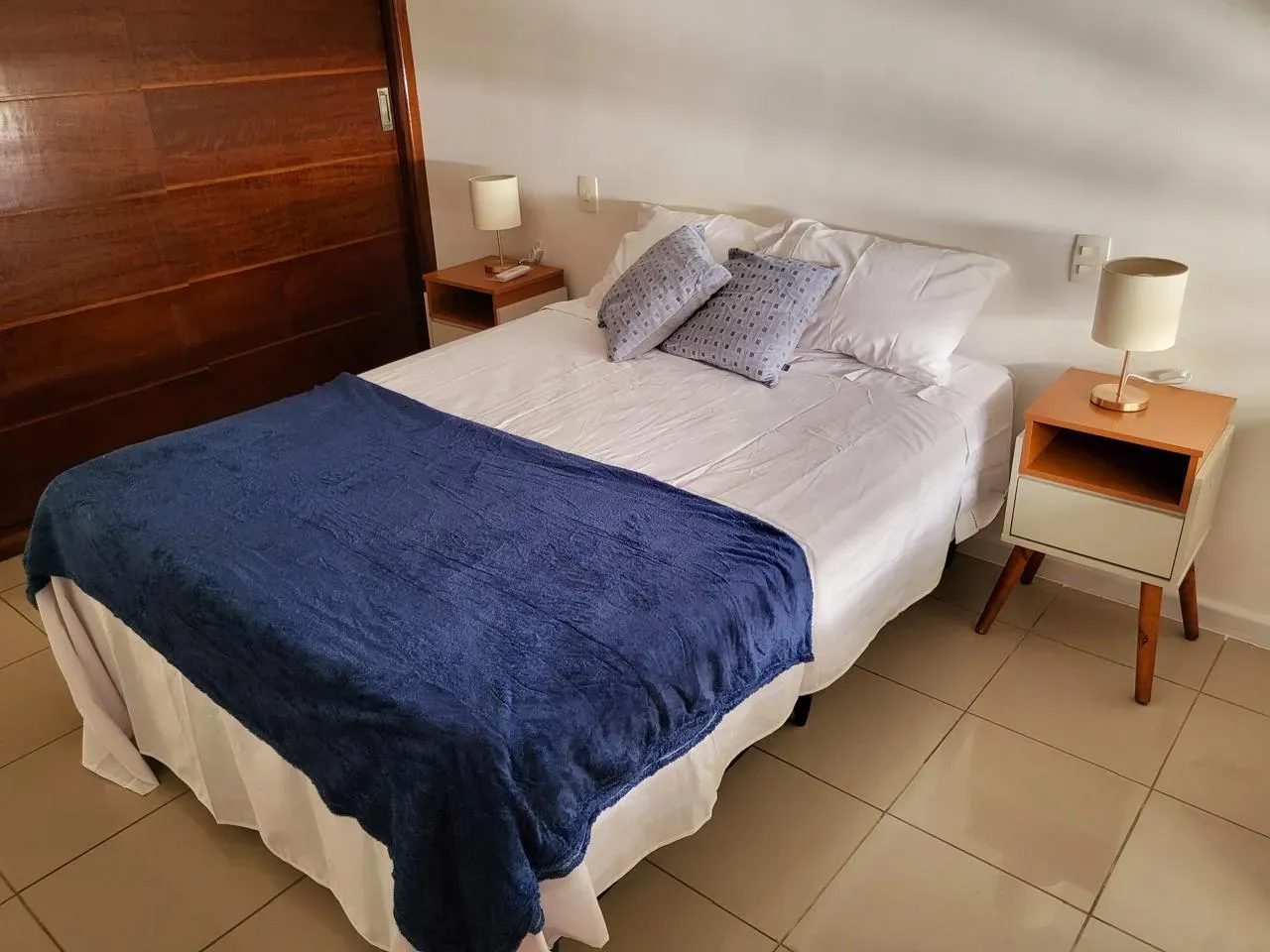 Мебльована квартира 60 м² з 1 спальнею та 2 ванними — photo 4