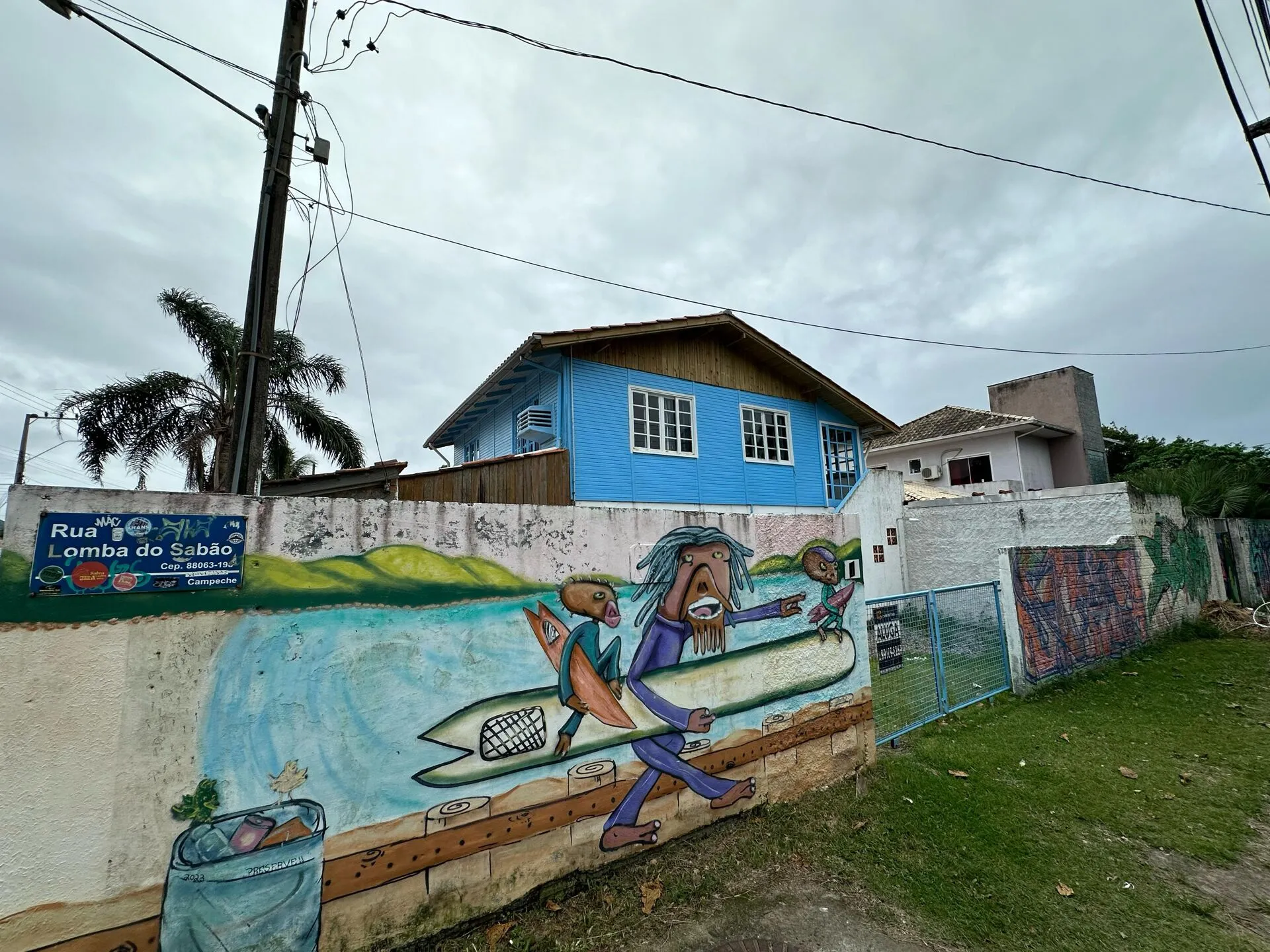Furnished house with 2 bedrooms and 1 bathroom