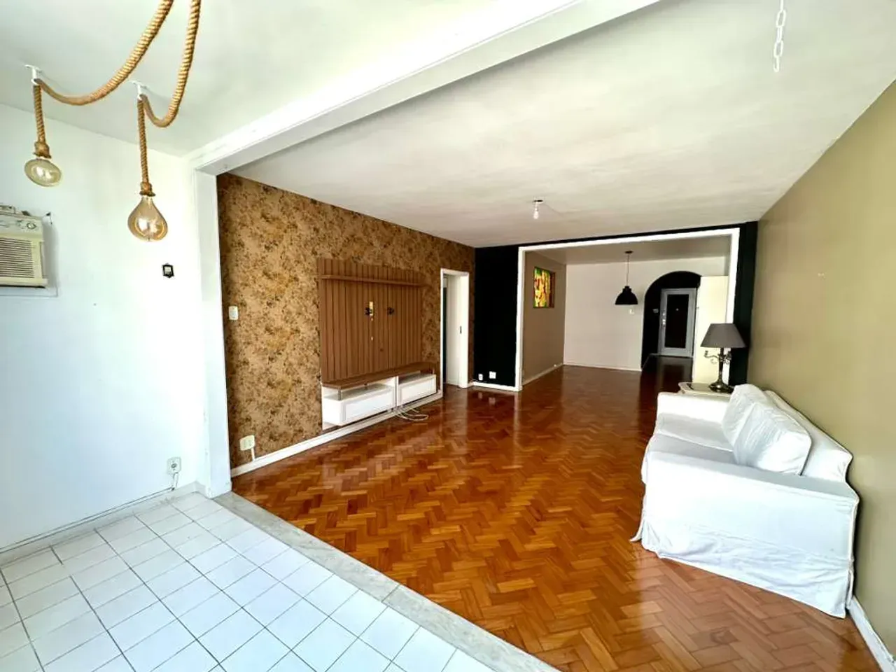 Furnished 142 m² apartment with 3 bedrooms — photo 10