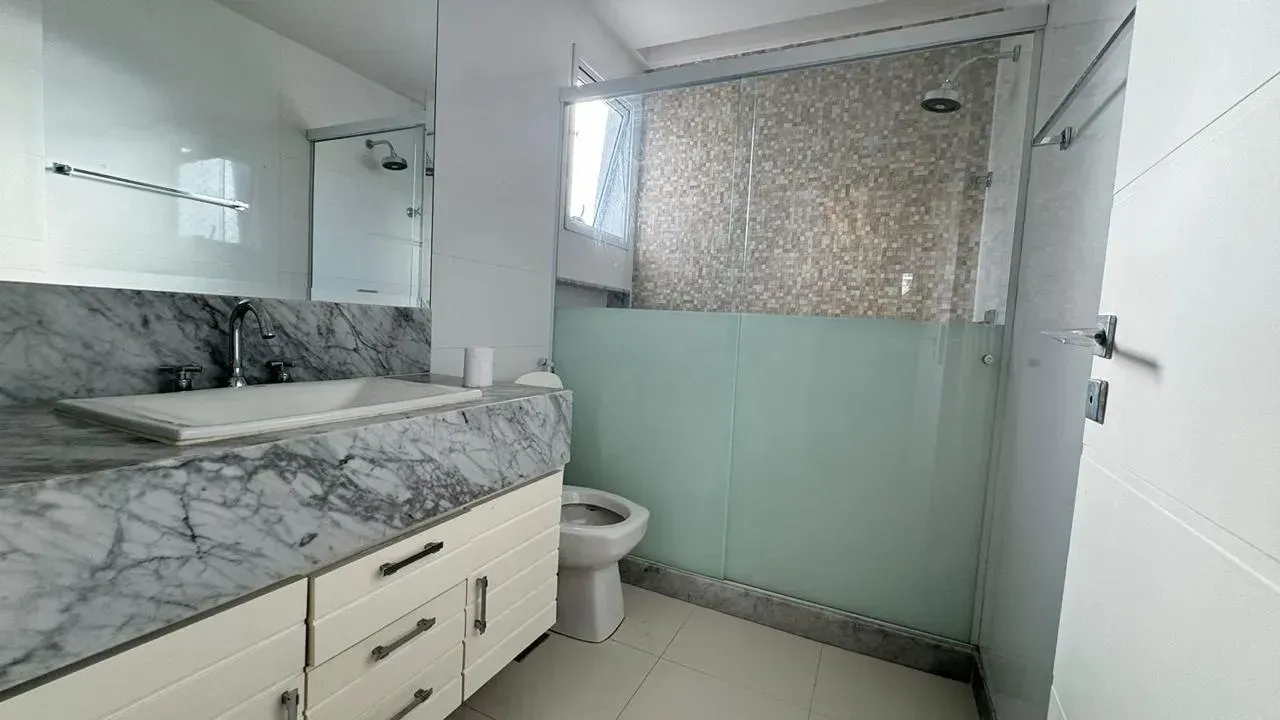 Furnished house with 5 bedrooms and 5 baths, 780 m² — photo 12