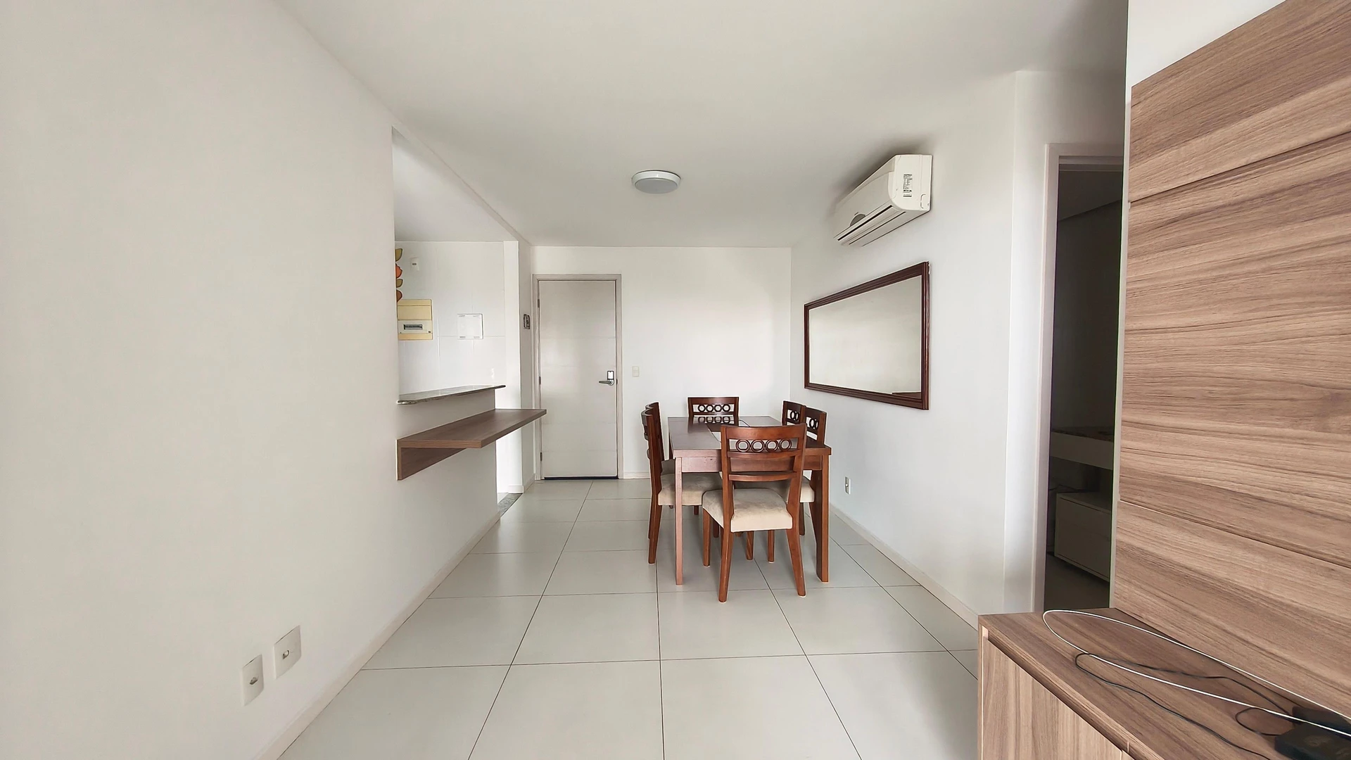 Glass-enclosed balcony in a 2-bedroom apartment, 70 m² — photo 19