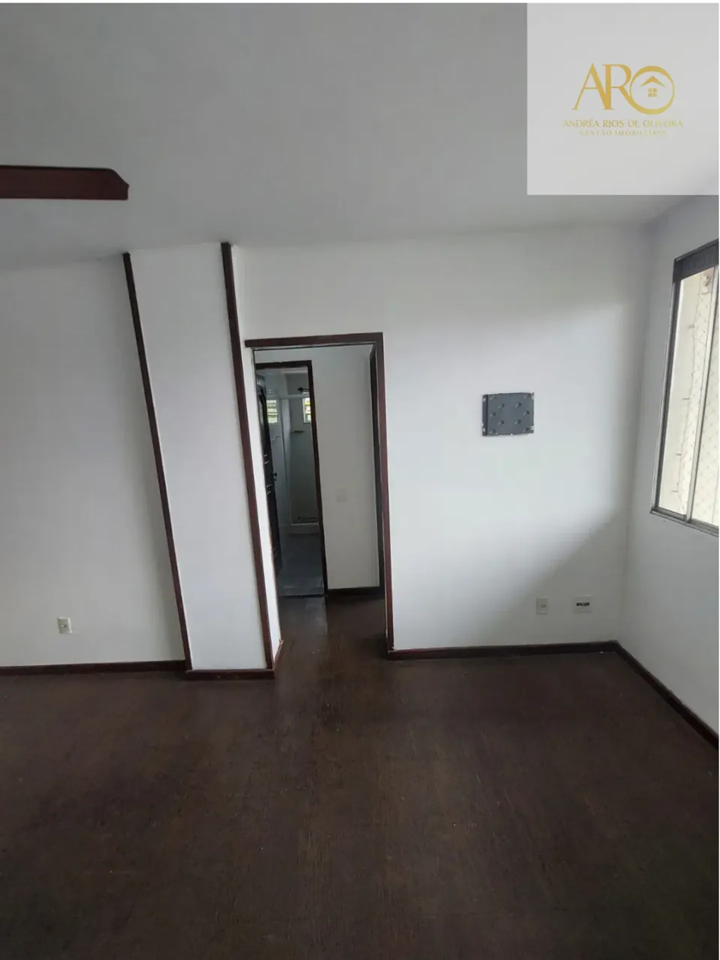 2-bedroom apartment in a building with a gym — photo 5