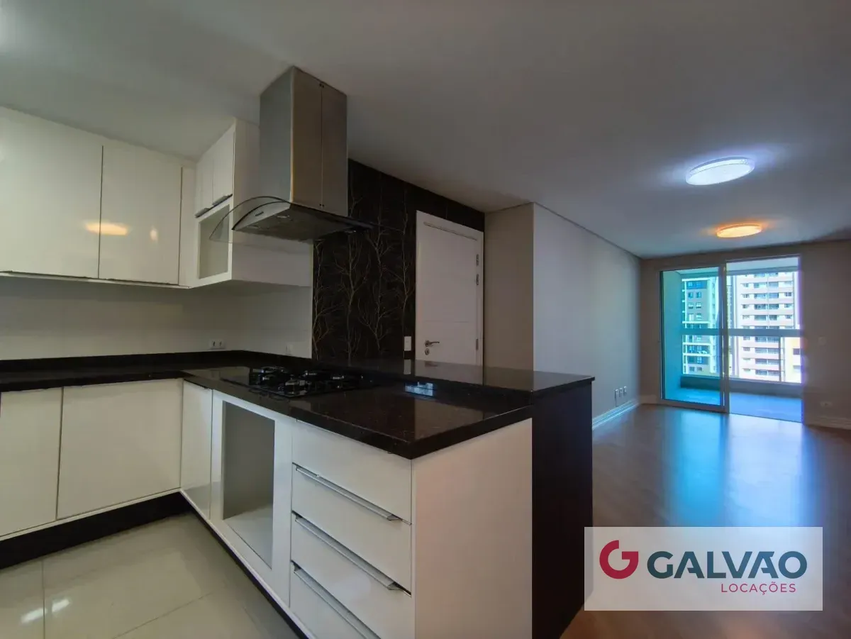 Furnished apartment, 91 m², with floor-to-ceiling windows — photo 5