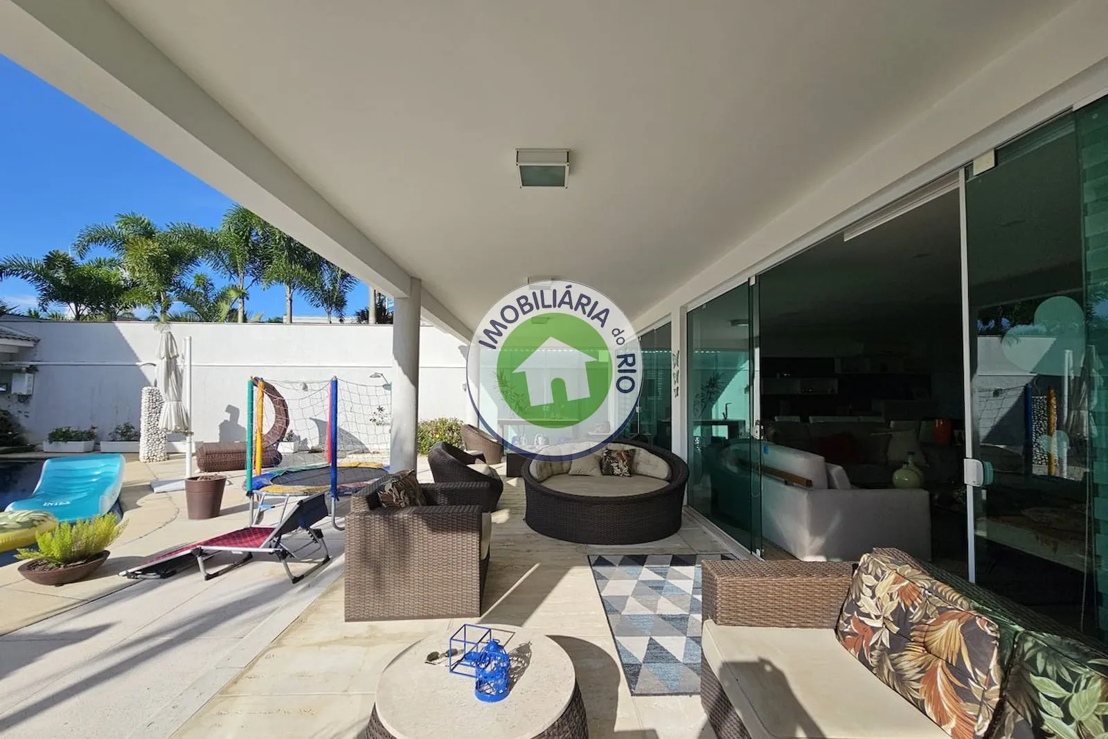 Casa com 5 quartos e 5 banheiros, cozinha fechada — photo 20