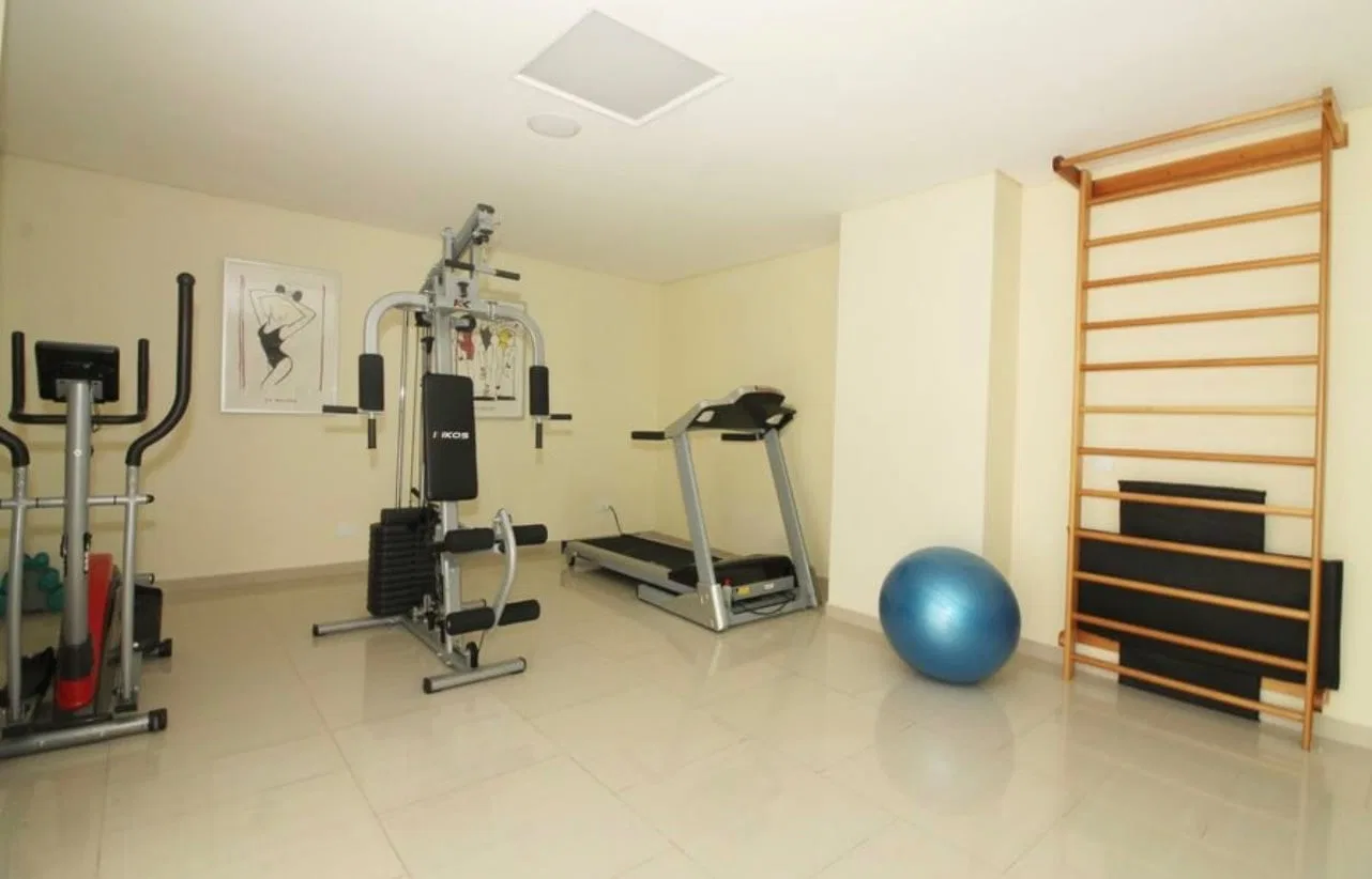 32 m² apartment with a home office and a washing machine — photo 11