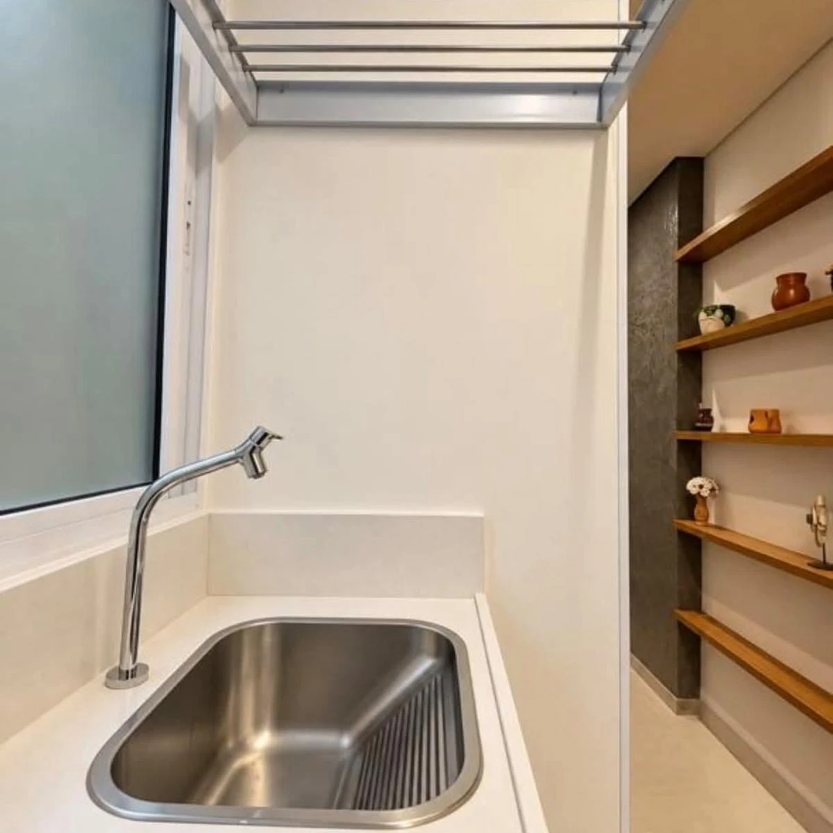 35 m² apartment with a washing machine and a home office — photo 16