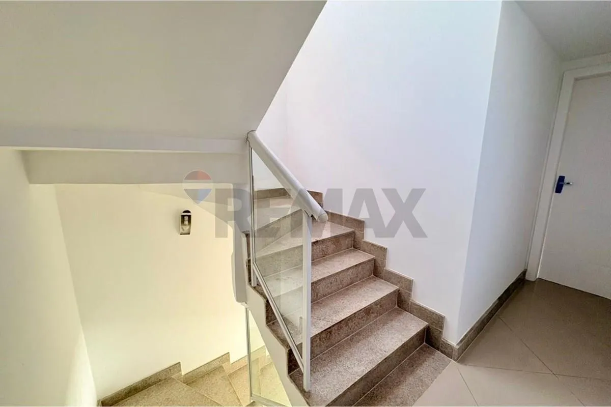 4-suite house with 305 m² and 3 parking spaces — photo 40