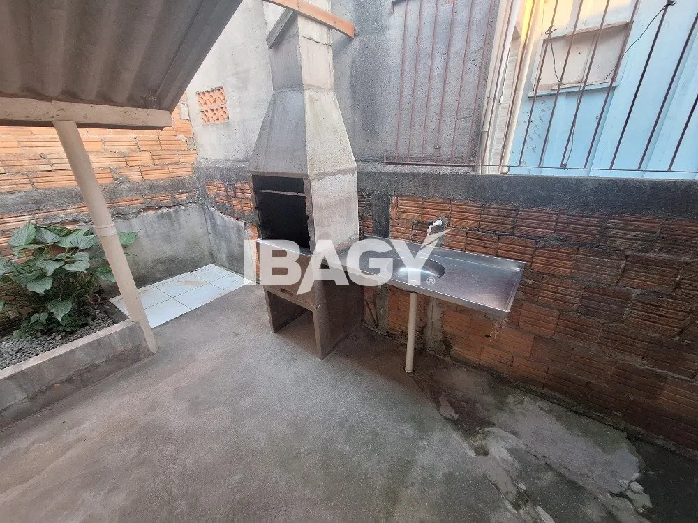 2-bedroom house with balcony BBQ setup — photo 17