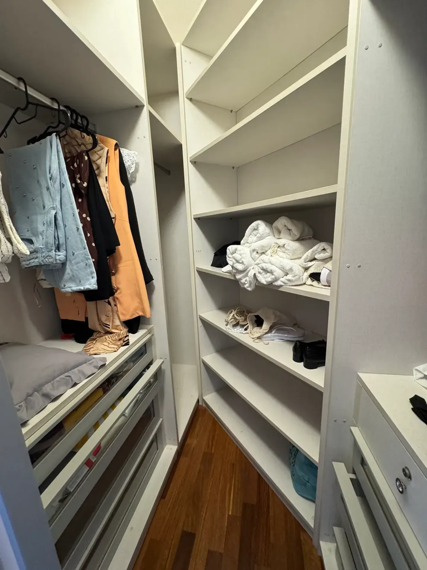 Apartamento de 200 m² com closet e vista para a água — photo 3