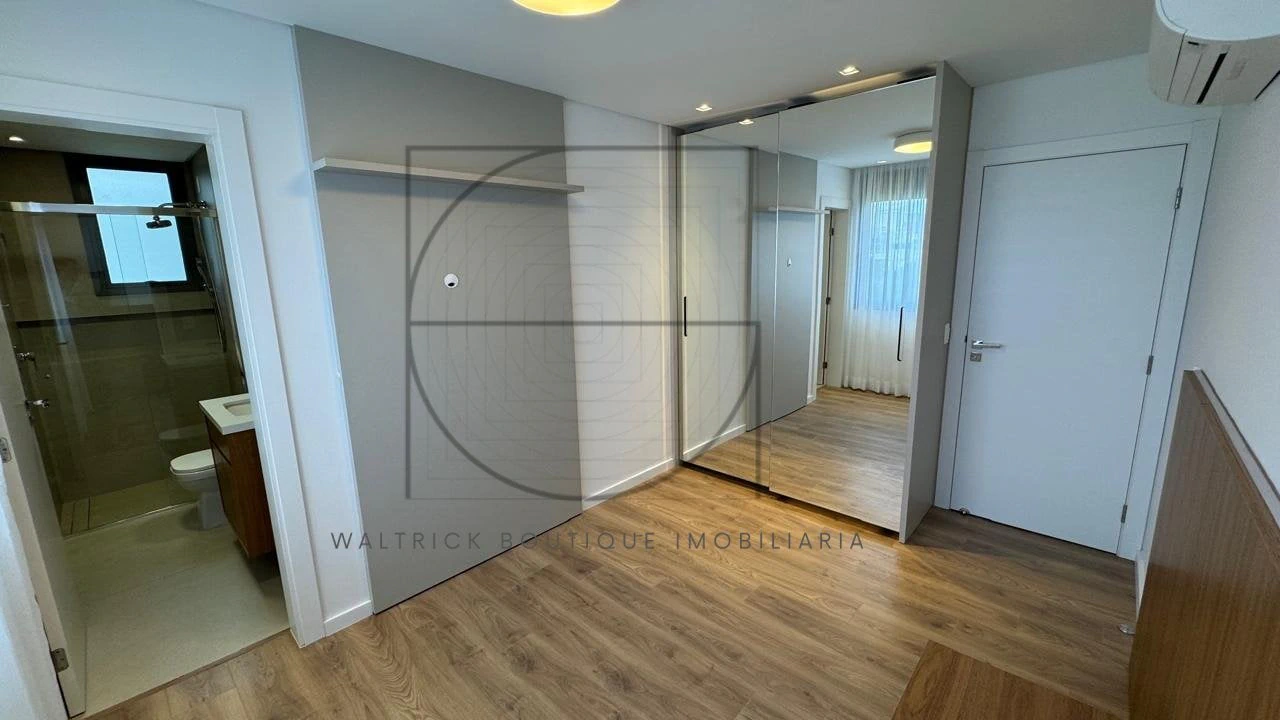 Apartment, 132 m², with a walk-in closet — photo 23