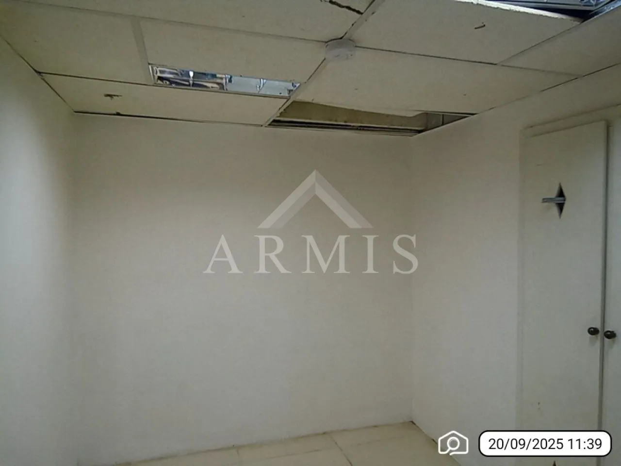 House with 1 bedroom and 5 bathrooms, 1313 m² — photo 14