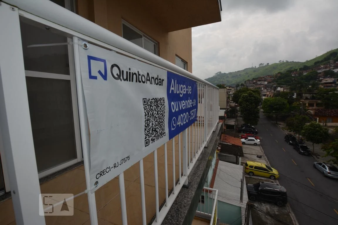 2-bedroom apartment with balcony sink and utility area — photo 16