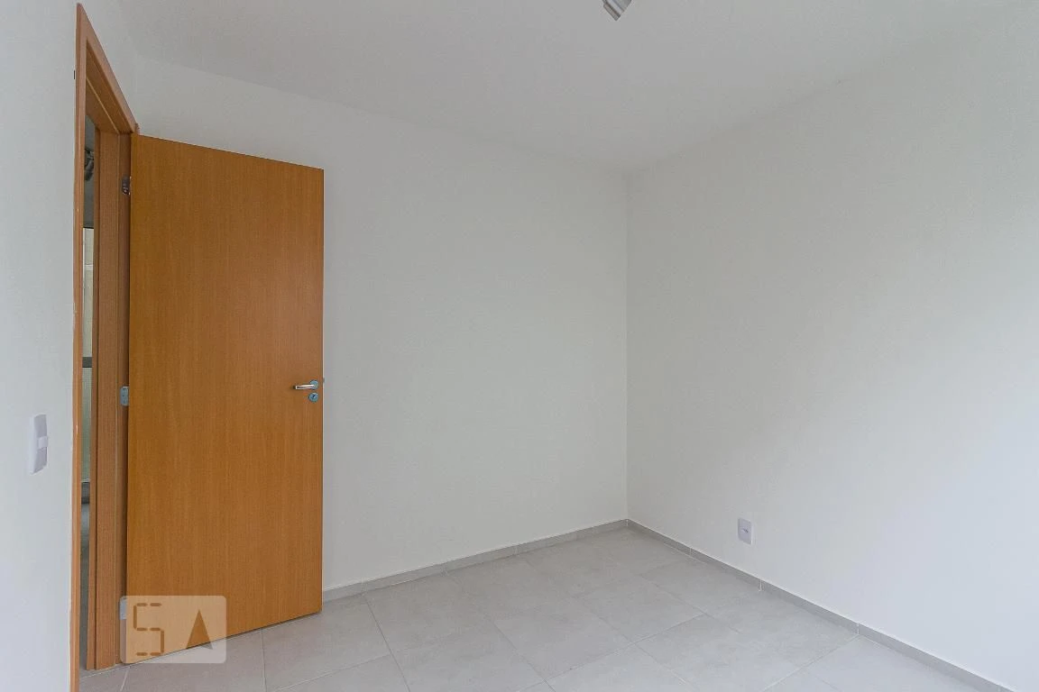 2-bedroom apartment in a building with a pool — photo 21
