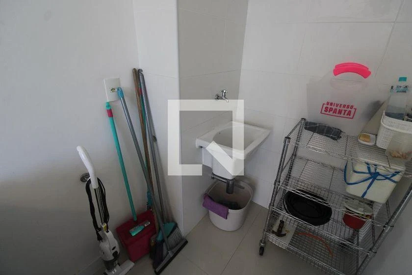 Furnished 79 m² apartment with 2 bedrooms and 2 bathrooms — photo 47