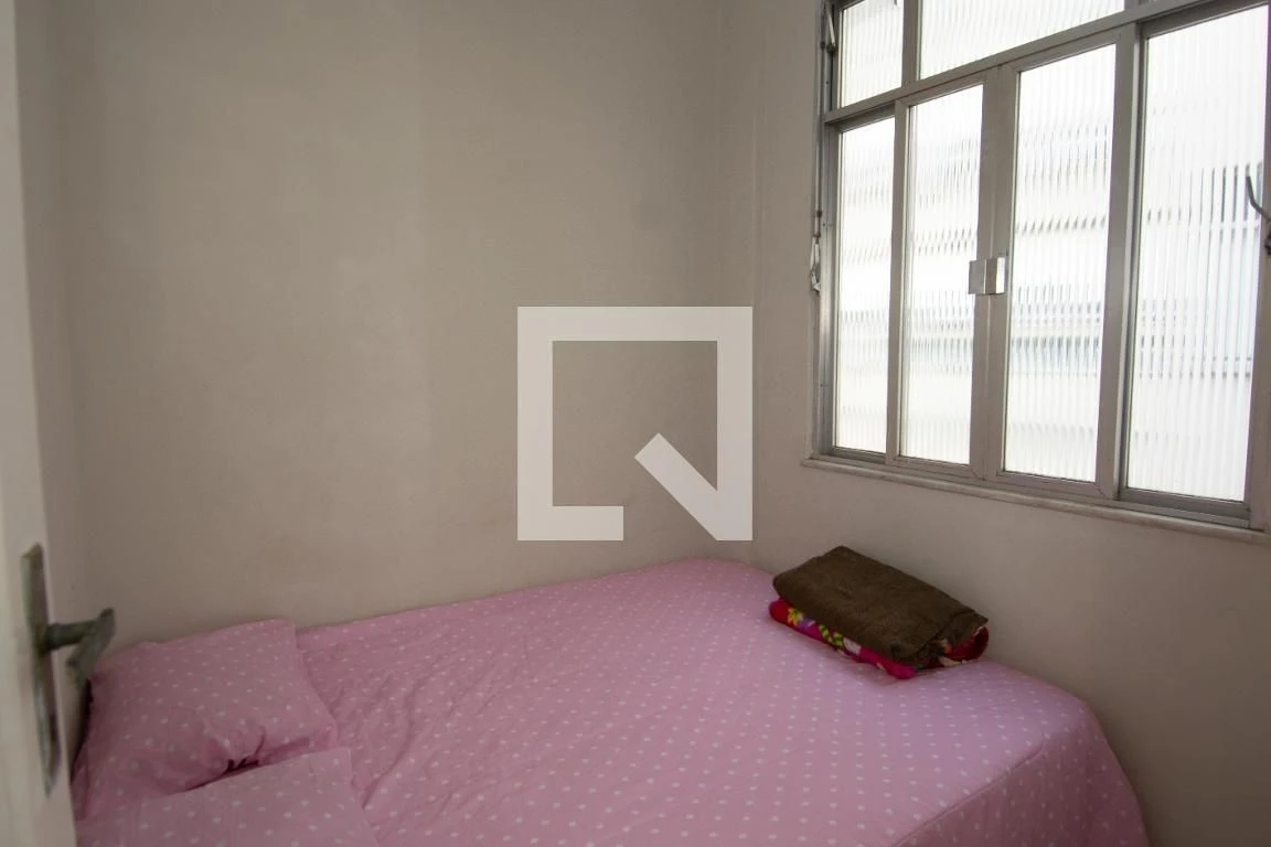 Furnished apartment with 2 bedrooms and 1 bathroom — photo 33
