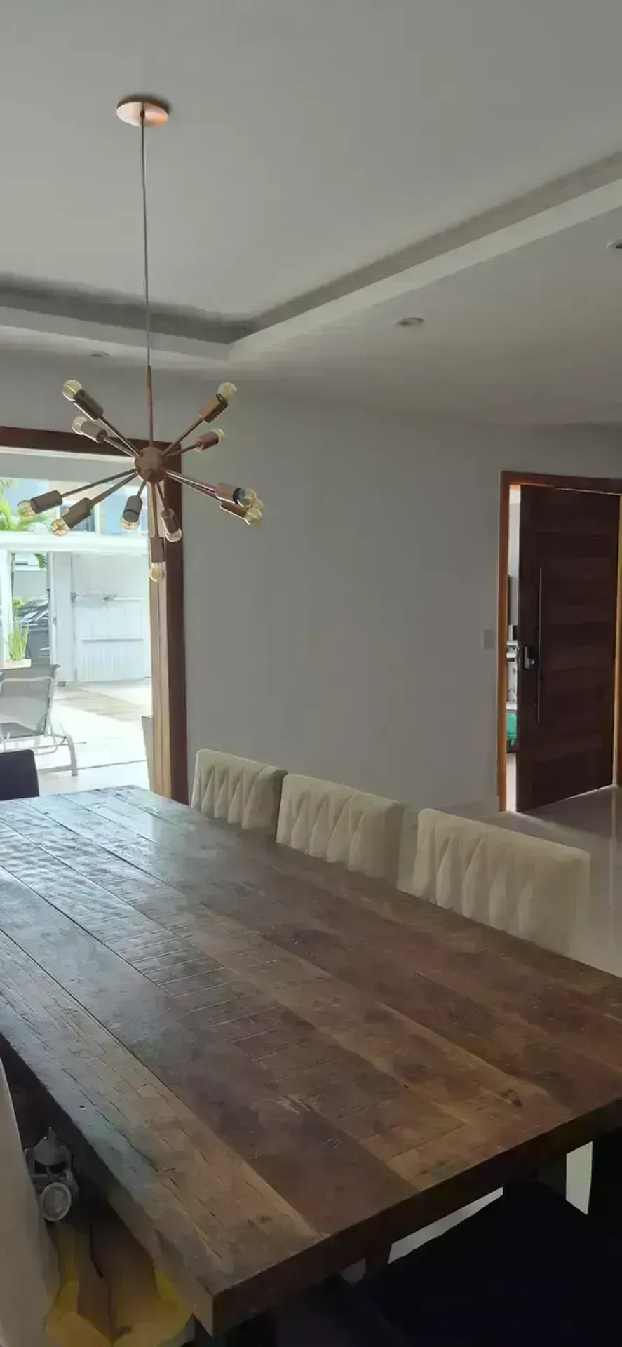Furnished triplex house with 4 bedrooms and 5 baths — photo 17