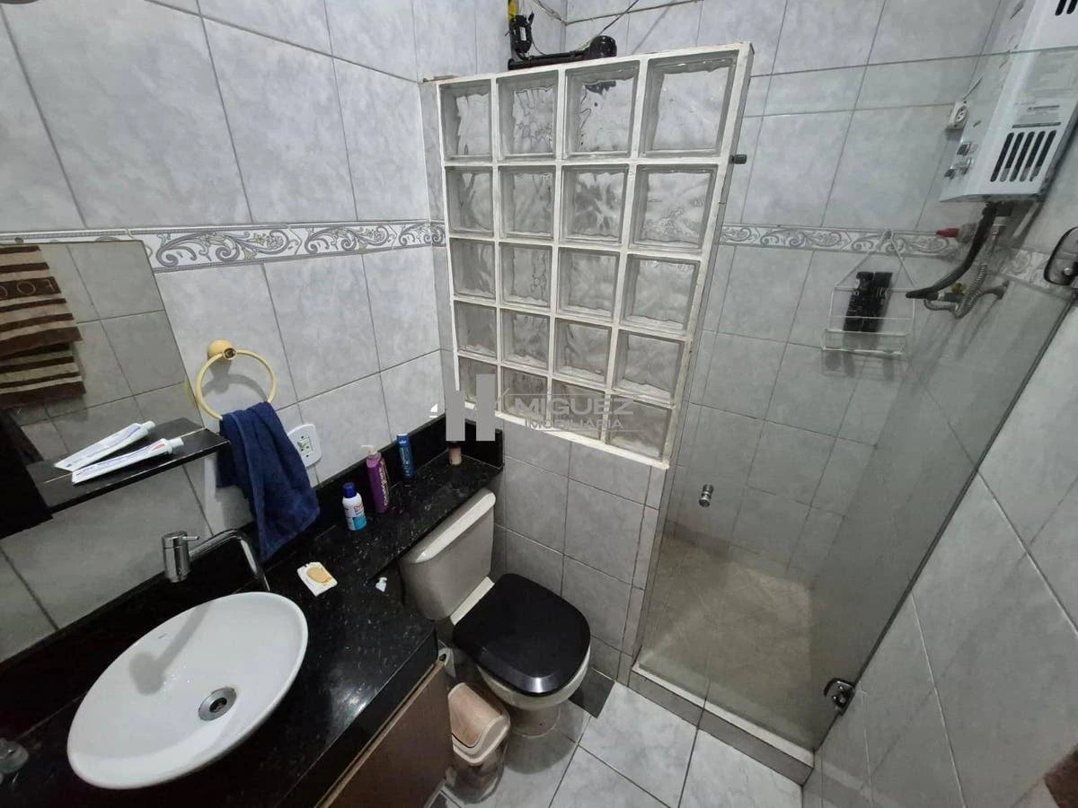 3-bedroom apartment in a building with a gym — photo 10