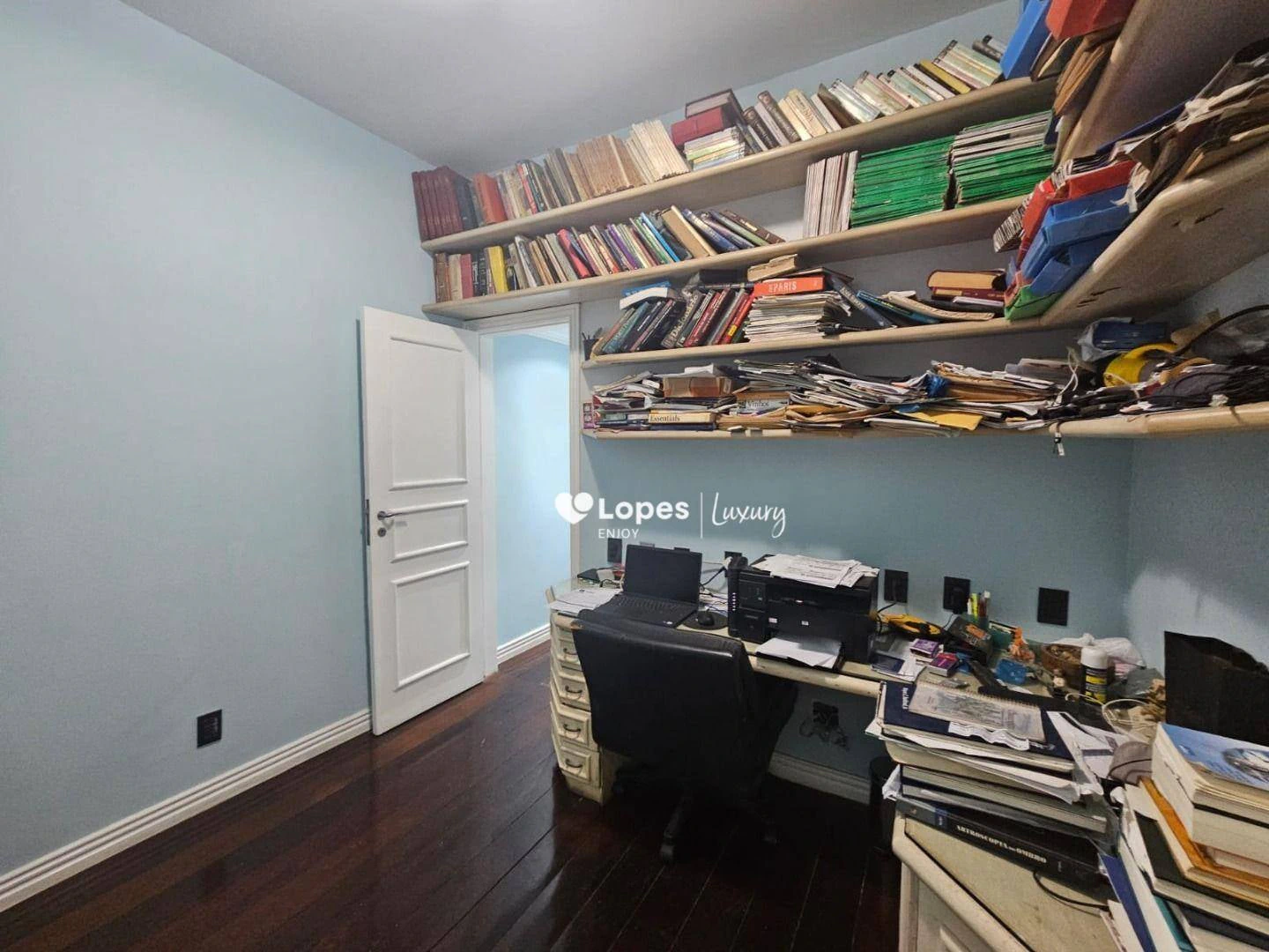 Furnished 3-bedroom apartment with 134 m² — photo 11