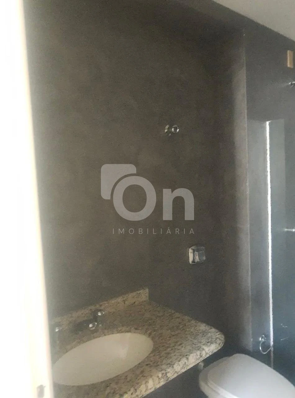 3-bedroom apartment, 1 with its own bathroom, 150 m² — photo 26