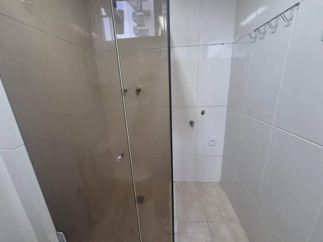 Apto loft com mezanino e cozinha compacta — photo 13
