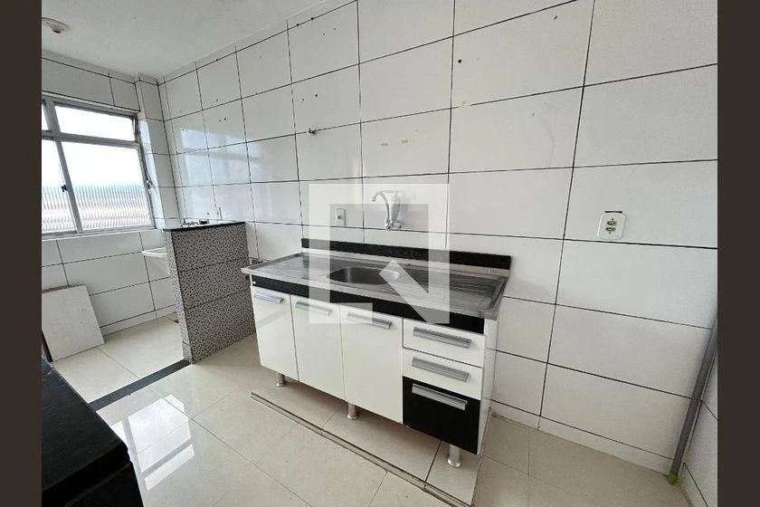 2-bedroom 70 m² rental apartment with 1 parking spot — photo 2
