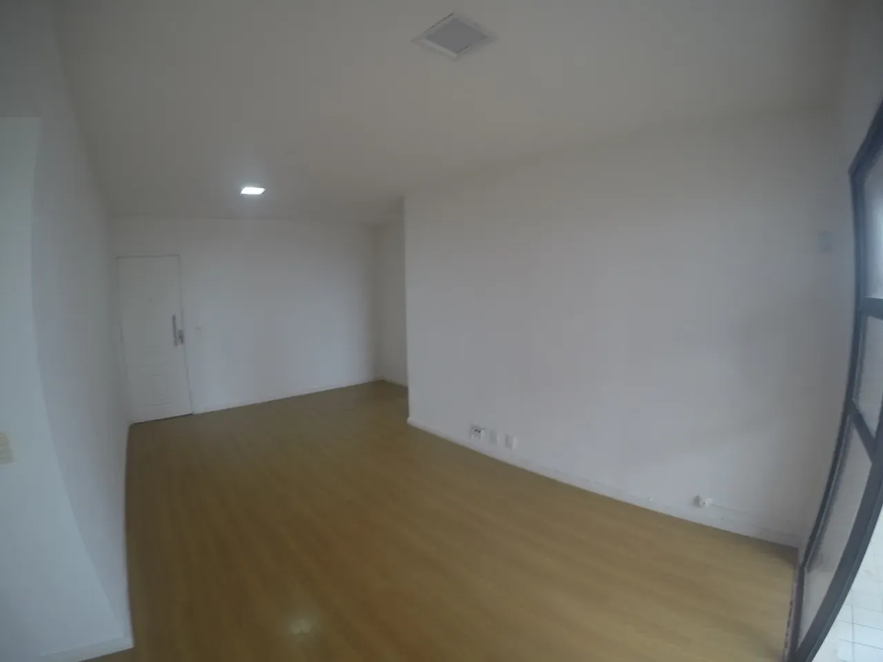 Apartamento com 2 quartos e varanda, mobiliado sem mobília — photo 5