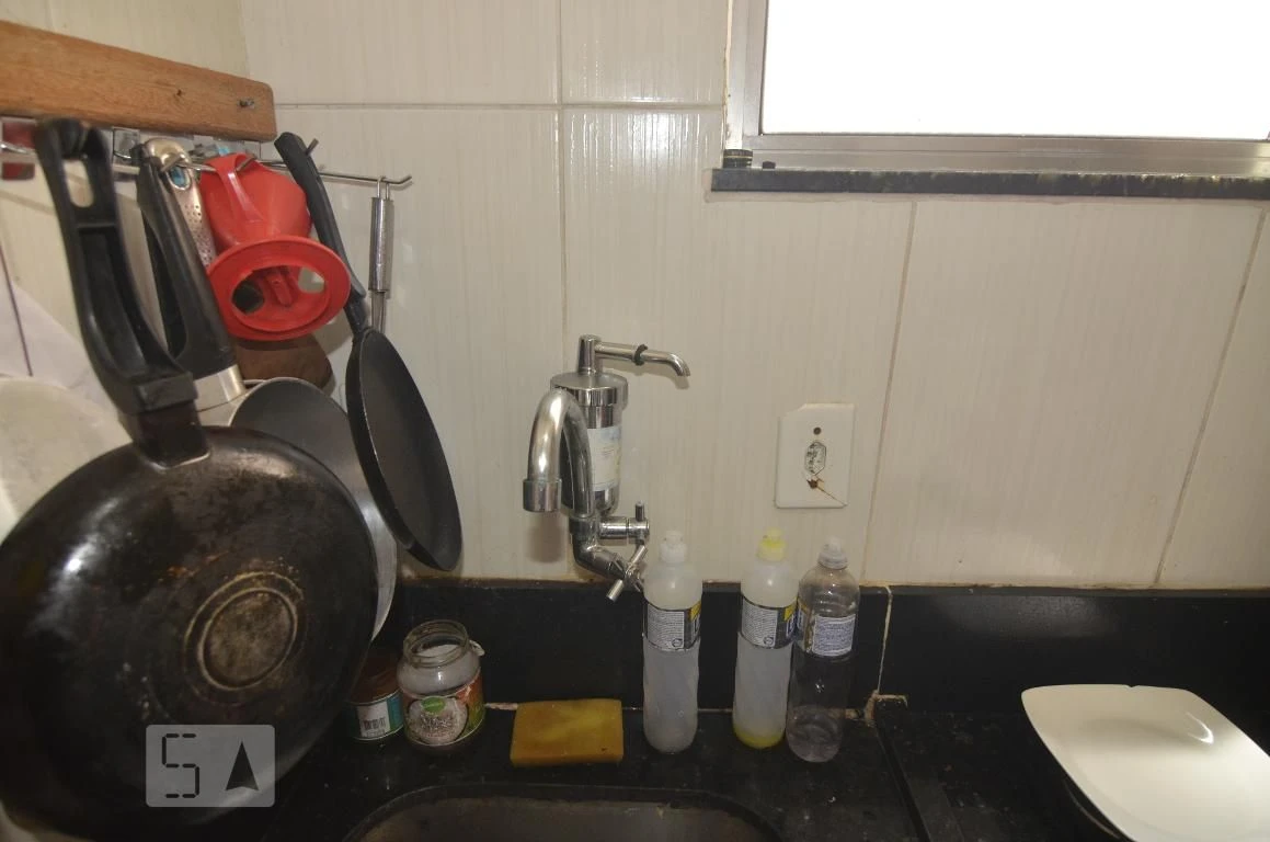 Furnished 1-bedroom apartment with a gas stove kitchen — photo 4