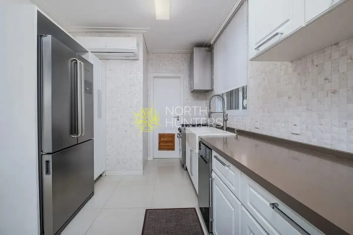 Мебльована квартира з відкритою кухнею 299 м² — photo 24