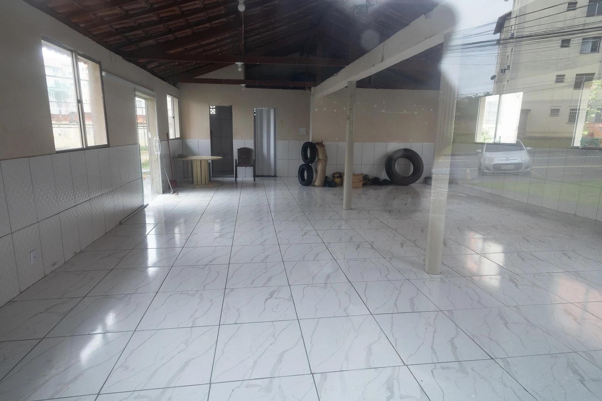 Rental apartment with 2 bedrooms and a private garden — photo 14