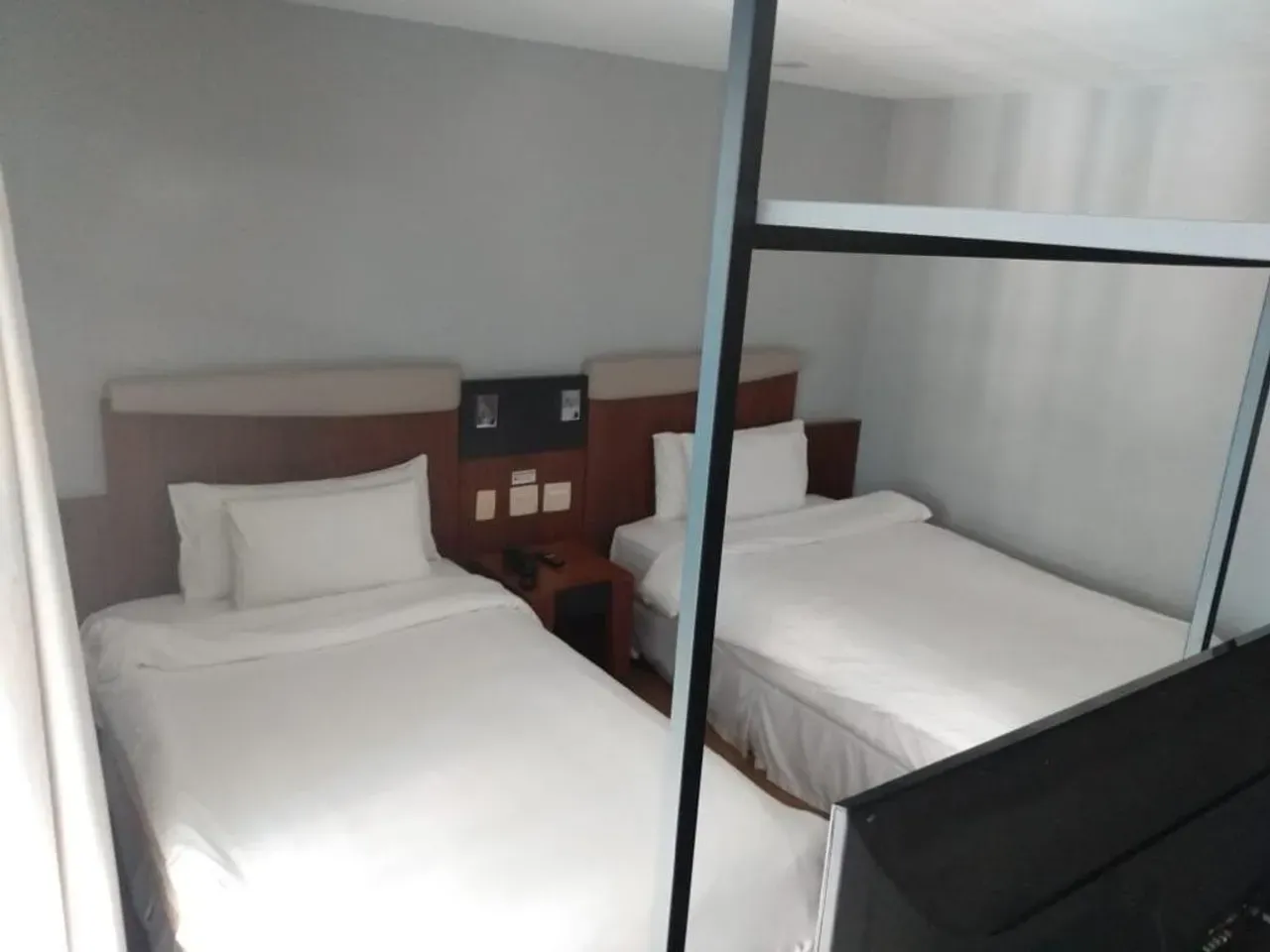 Apartment on the 3rd floor with a water view — photo 8