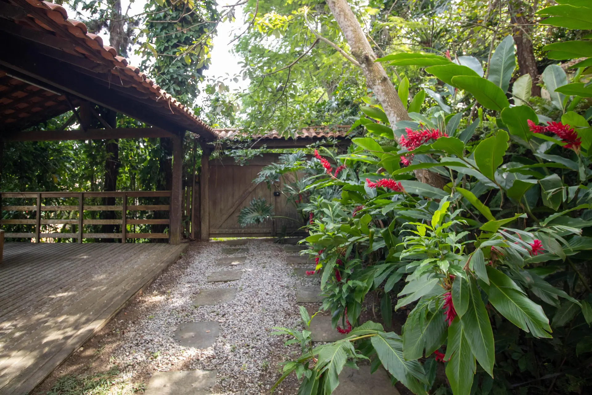 Furnished house with 4 bedrooms and balcony BBQ — photo 20