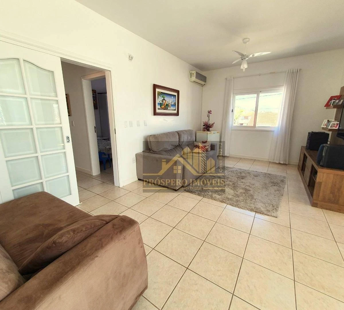 Casa de 5 dormitorios con balcón cerrado con vidrio — photo 10