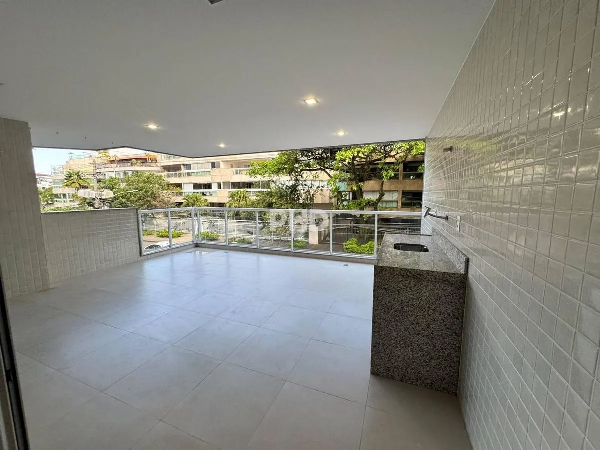Apartment on the 1st floor with a grill on the balcony — photo 6