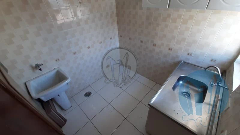 Apartamento, 44 m², com piso de madeira ou laminado