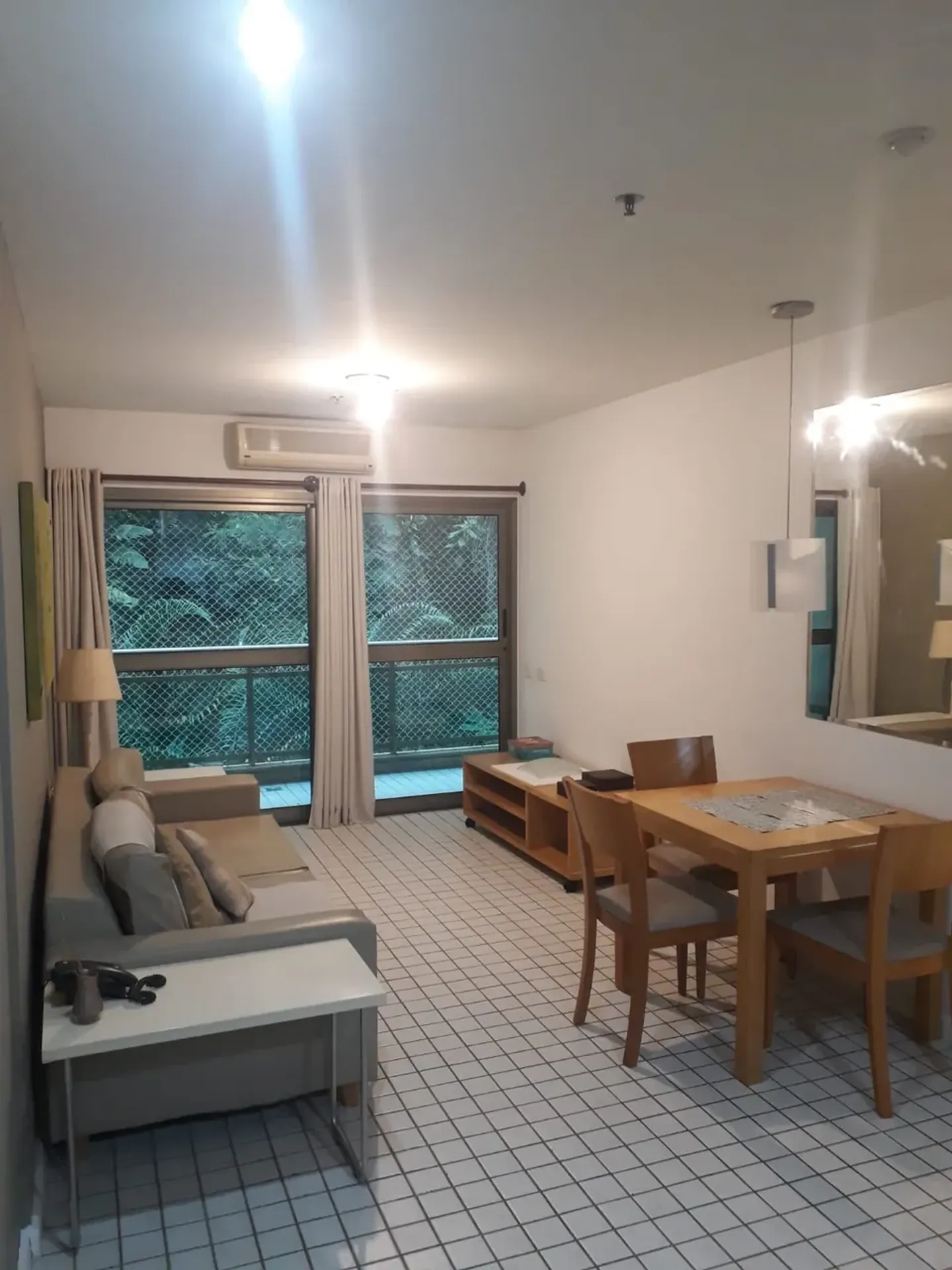 One-bedroom apartment in a building with a gym — photo 6