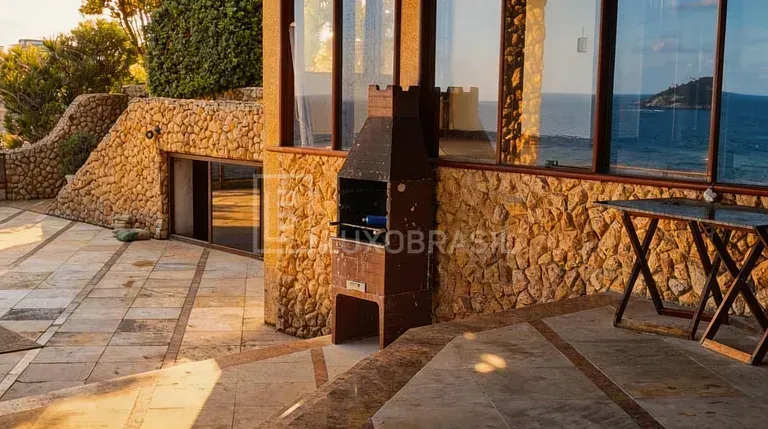 House with 5 bedrooms and 5 bathrooms; gas kitchen — photo 9