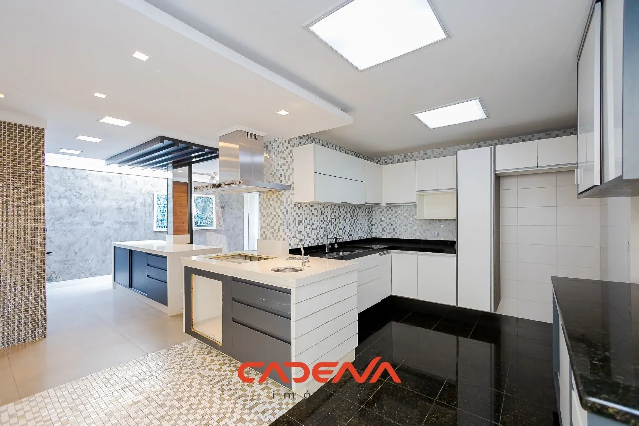 Будинок 390 м² з 4 спальнями-сюїтами та 4 місцями — photo 6