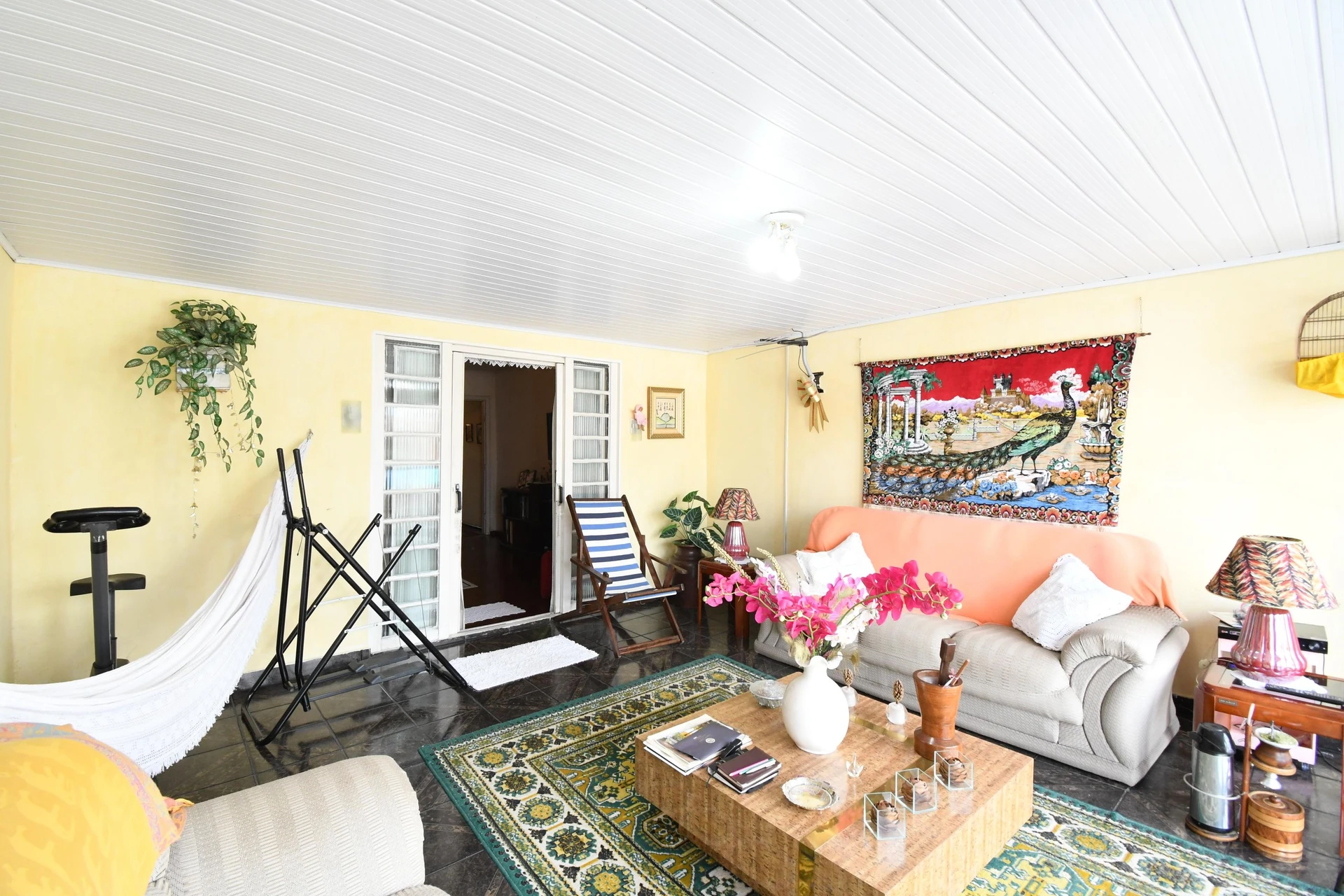 Casa de 55 m² con lavadora y balcón cerrado con vidrio — photo 19