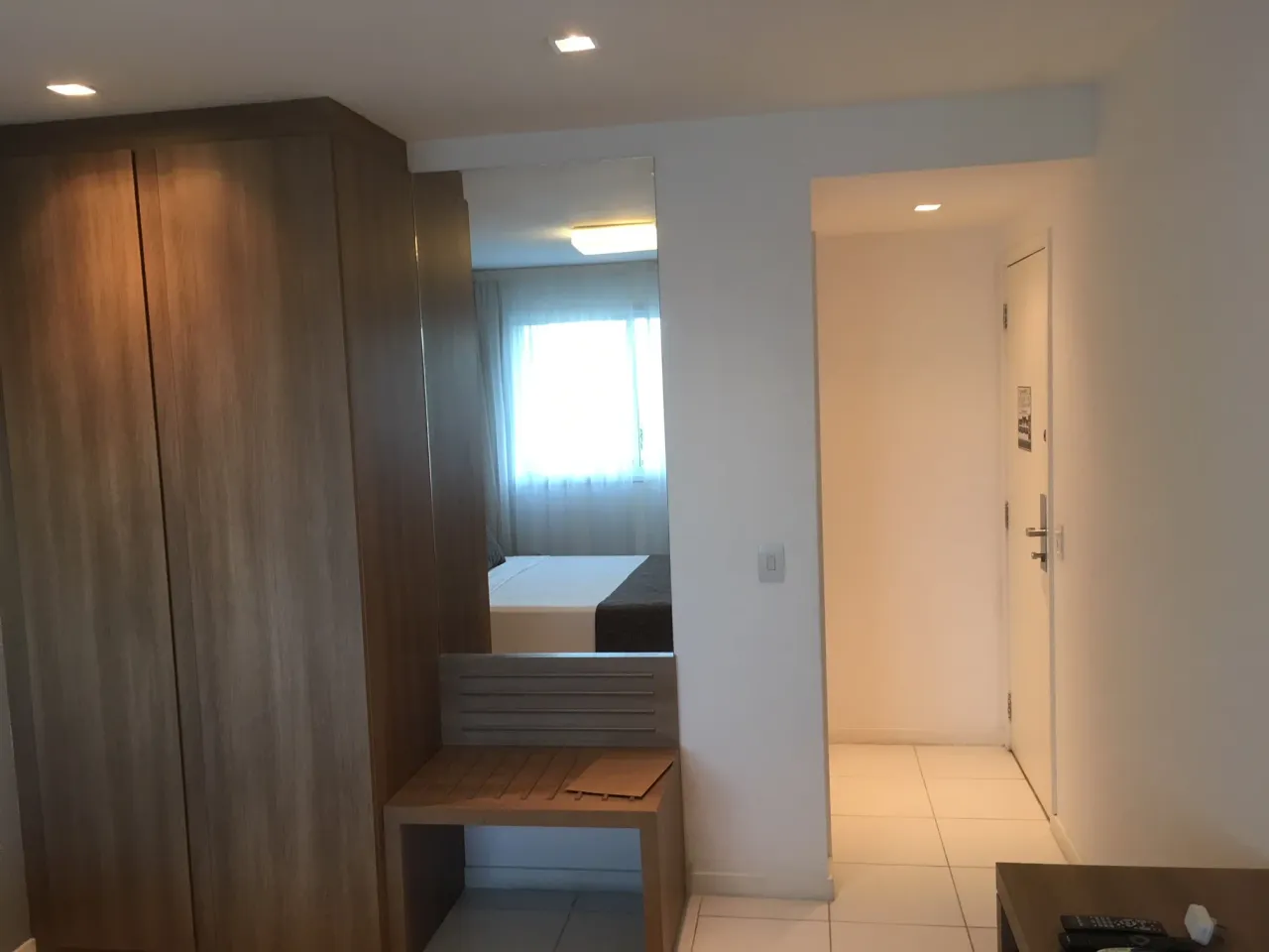 Квартира з 1 спальнею та душовою з склом — photo 4
