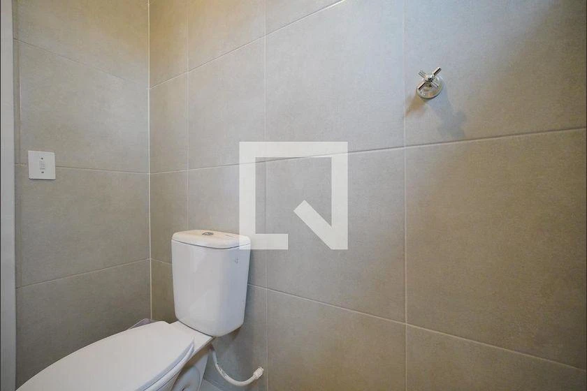 House, 24 m², with wood or laminate floors — photo 11